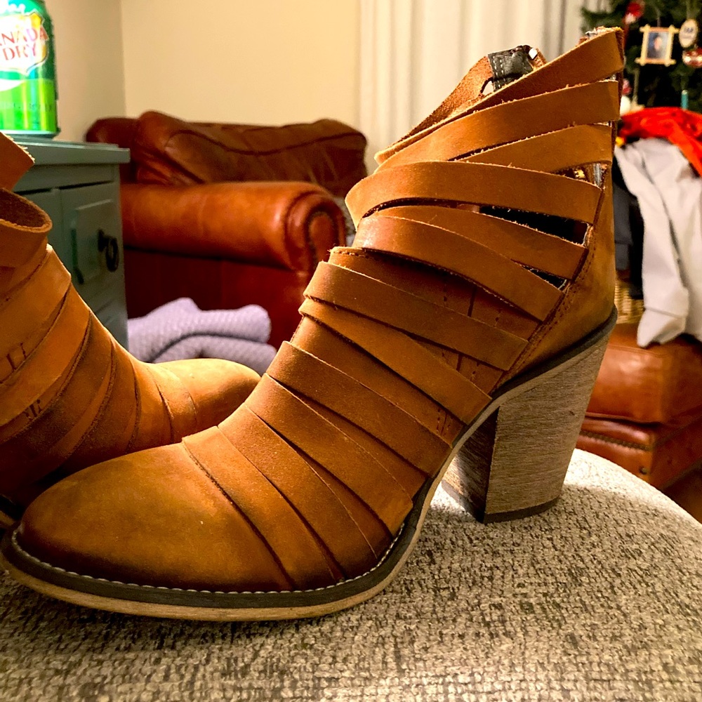 Free People size 38 brown